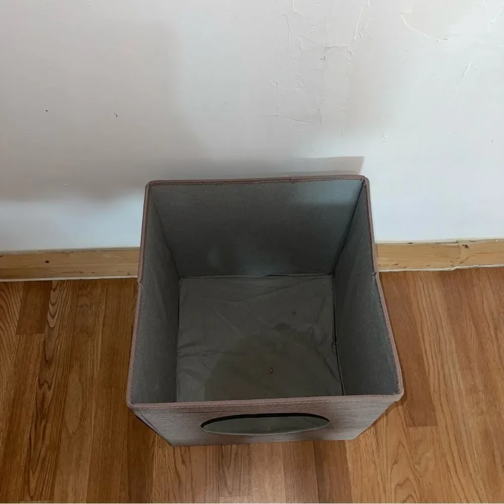 Kitty Cat Stackable & Portable Cube Bed